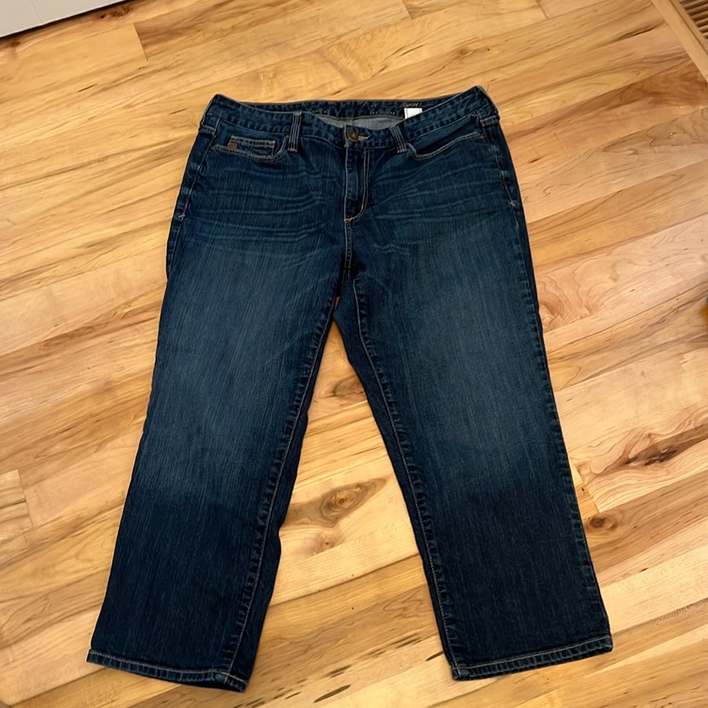 Eddie Bauer Women’s Curvy Capri Jeans